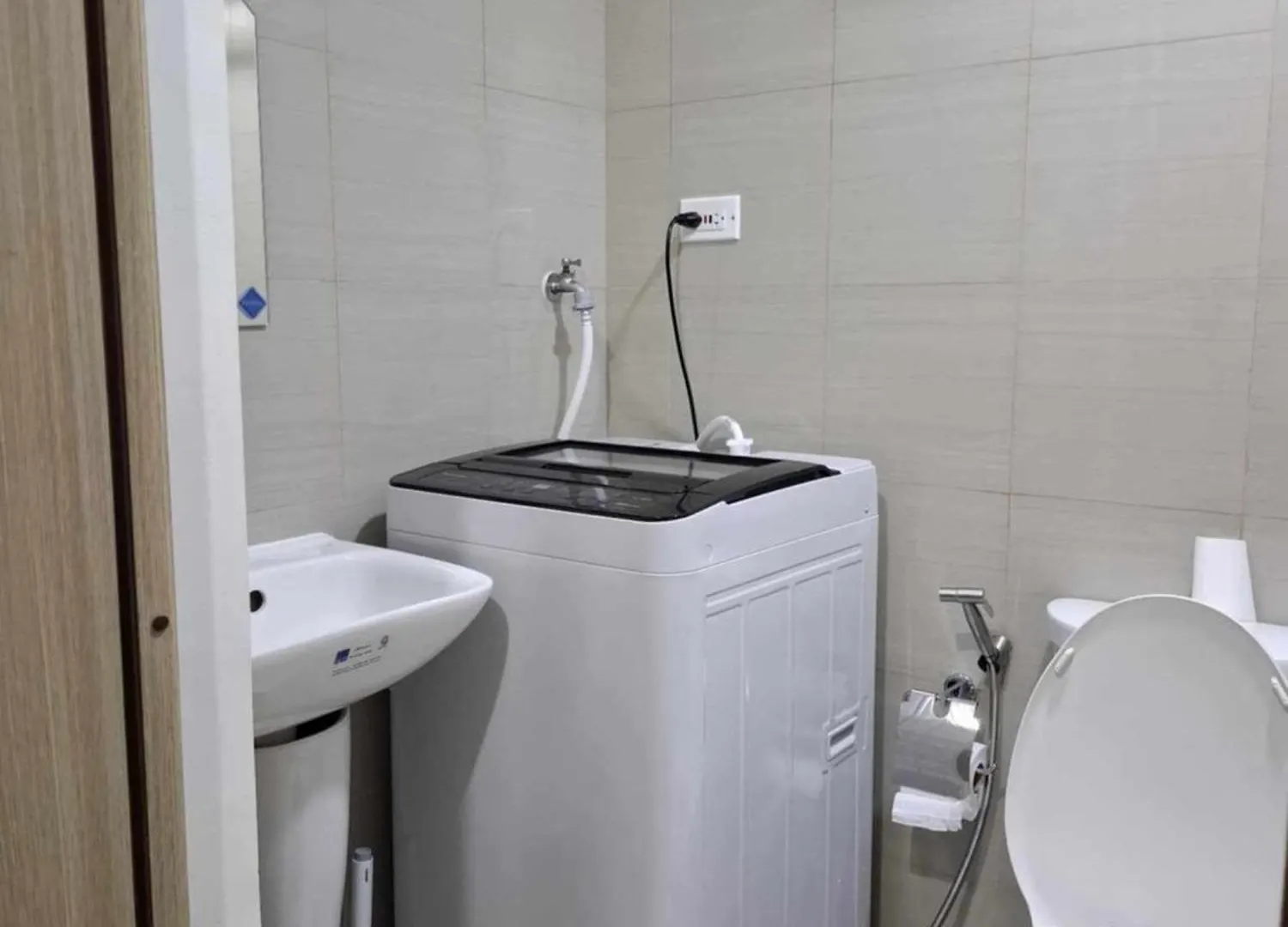 Shore 2 Residences Moa Pasay Naia Manila Philippines